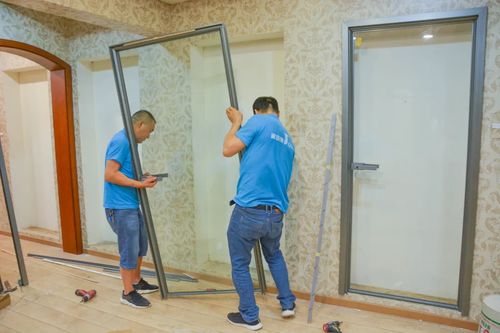 家由莱铝木门新品上样 工厂展厅套装门全新升级